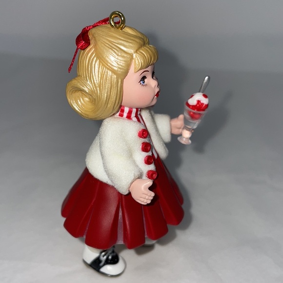 2007 Hallmark 50s Cherry Parfait Christmas Ornament - Picture 8 of 11